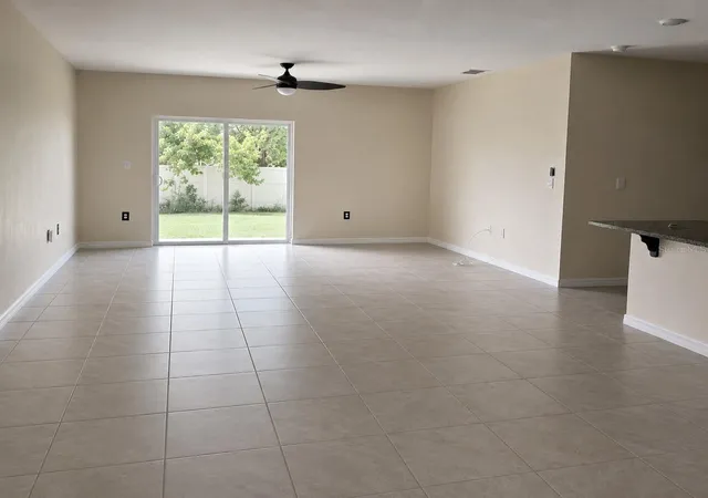 3rd image of 2450 Taloncrest Ct, Eagle Lake, FL 33839 | MLS# O6415498