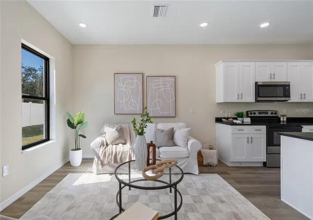 Photo 4 of Townhouse for sale at 4367 Cambio Gdns Ct, Tampa, FL 33610 | MLS# TB8517598 | Listing updated on 2026-09-28