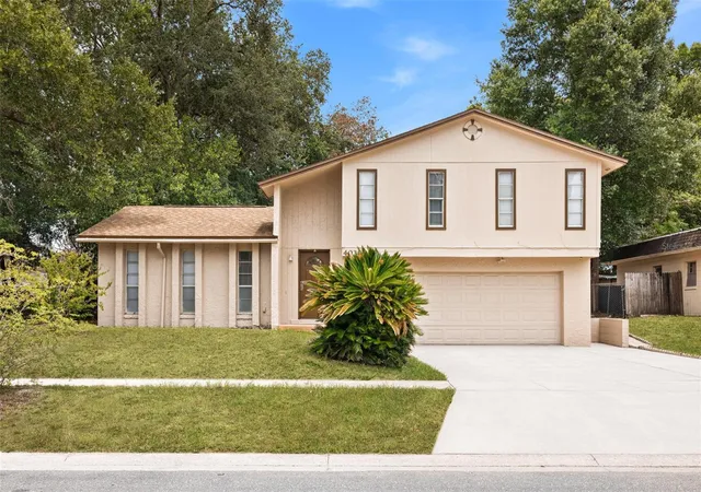 Photo 1 of Single family home for sale at 4035 Wendy Dr, Orlando, FL 32808 | MLS# O6415505 | Listing updated on 2026-08-14
