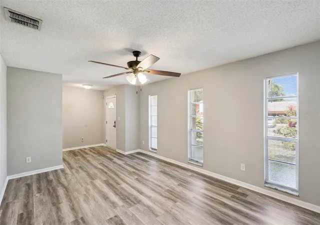 Photo 3 of Single family home for sale at 4035 Wendy Dr, Orlando, FL 32808 | MLS# O6415505 | Listing updated on 2026-08-14