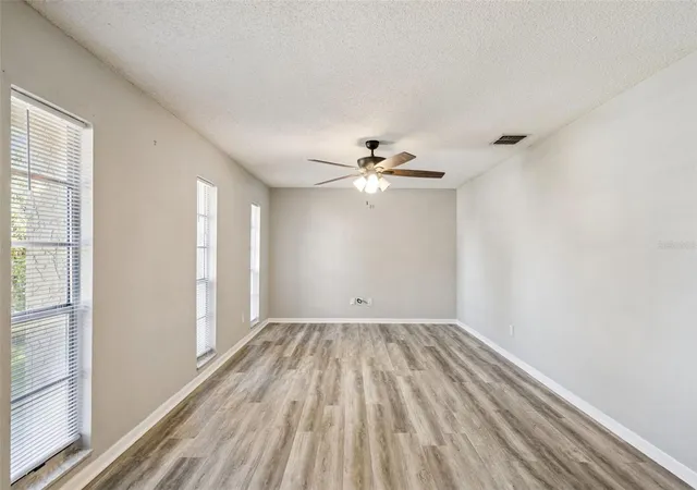 Photo 3 of Single family home for sale at 4035 Wendy Dr, Orlando, FL 32808 | MLS# O6415505 | Listing updated on 2026-08-14