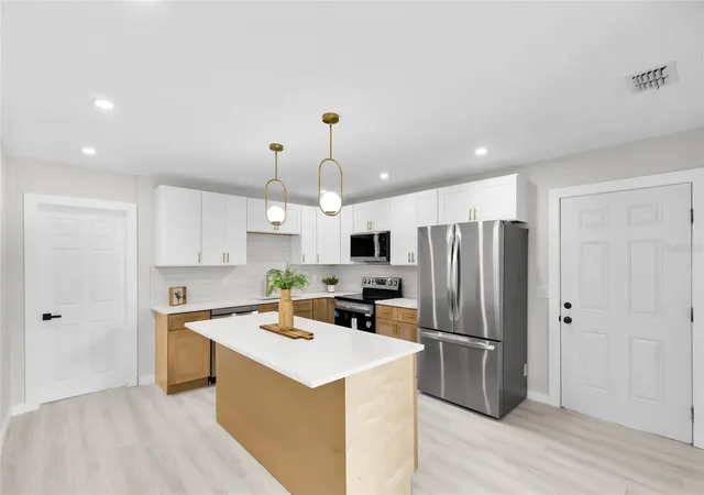 1st image of 9140 Se 155th Pl, Summerfield, FL 34491 | MLS# OM726339