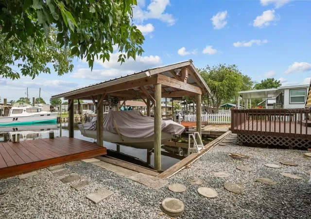 Photo 3 of Manufactured home for sale at 41 Scott St, Welaka, FL 32193 | MLS# GC541056 | Listing updated on 2026-09-16