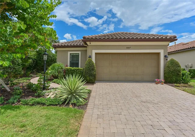 Photo 1 of Single family home for sale at 5007 Serata Dr, Bradenton, FL 34211 | MLS# A4696602 | Listing updated on 2026-10-09