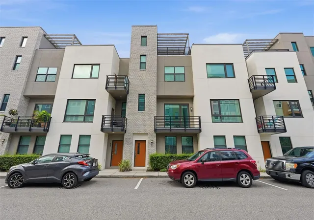 Townhouse for sale at 2511 N Grady Ave #89, TAMPA, FL 33607 | MLS# TB8517630