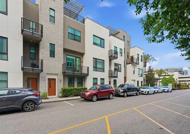 Photo 1 of Townhouse for sale at 2511 N Grady Ave #89, Tampa, FL 33607 | MLS# TB8517630 | Listing updated on 2026-08-29