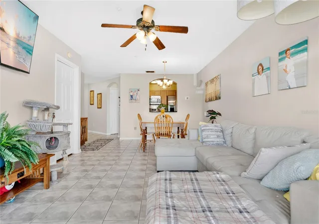 Listing Photo 3 - Condo for sale in building located at 3930 Southpointe Dr, Orlando, FL 32822 - Unit #214