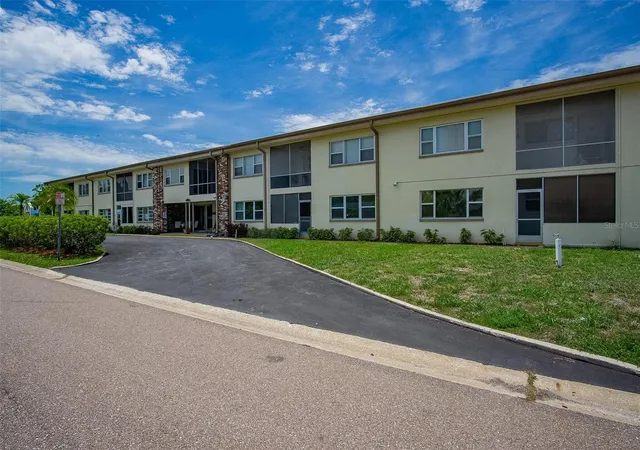 Condo for sale at 416 73rd Avenue N #207, Saint Petersburg, FL 33702 | MLS# O6415538