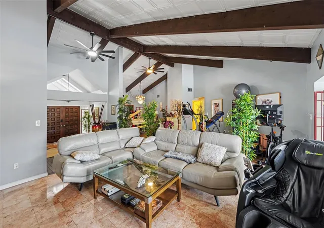 Photo 3 of Single family home for sale at 1615 Saint Pauls Dr, Clearwater, FL 33764 | MLS# A4696618 | Listing updated on 2026-10-07