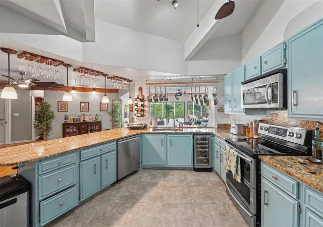 Photo 3 of Single family home for sale at 1615 Saint Pauls Dr, Clearwater, FL 33764 | MLS# A4696618 | Listing updated on 2026-10-07