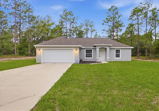 Photo 1 of Sale Pending at 3266 SW Admiral Landing Dr, DUNNELLON, FL 34431 | MLS# OM726347 | Listing updated on 2026-10-05