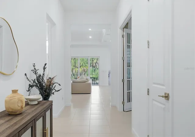 5th image of 29248 Coral Harbour Dr, Englewood, FL 34223 | MLS# D6147752