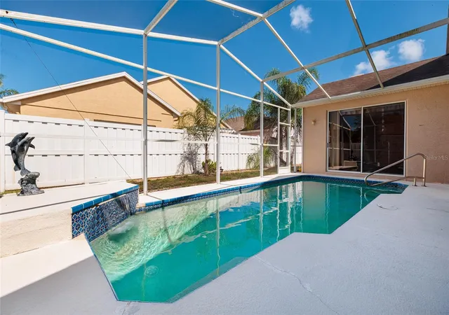 2nd image of 1805 Wood Bend St, Tarpon Springs, FL 34689 | MLS# TB8517677