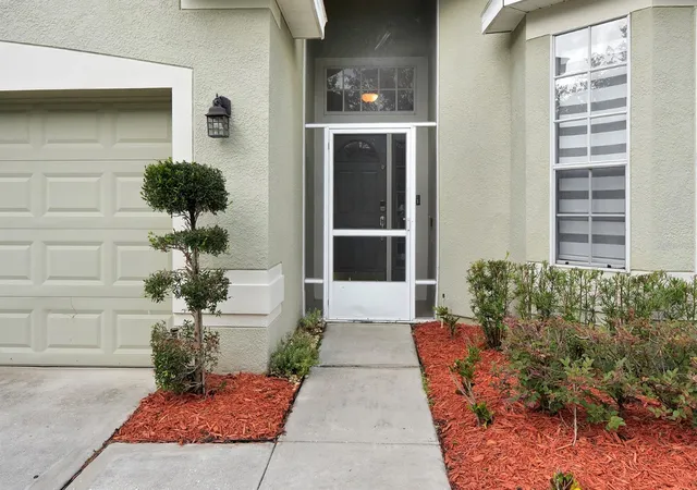 Homes for sale in Kissimmee, FL | 2713 Barnsley Ln, Kissimmee, FL 34744 | MLS# S5151648