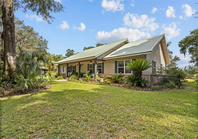 Homes for sale in Chiefland, FL | 8851 Nw 115Th St, Chiefland, FL 32626 | MLS# GC541065