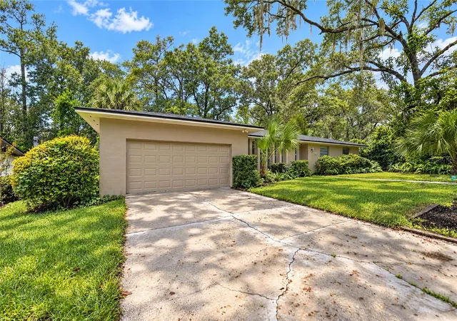 Photo 2 of Single family home for sale at 930 Nw 37th Terrace, Gainesville, FL 32605 | MLS# GC541066 | Listing updated on 2026-10-08