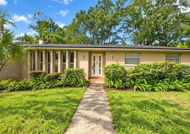 Photo 3 of Single family home for sale at 930 Nw 37th Terrace, Gainesville, FL 32605 | MLS# GC541066 | Listing updated on 2026-10-08