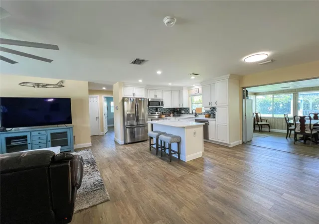 Photo 4 of Single family home for sale at 1524 S Fredrica Ave, Clearwater, FL 33756 | MLS# TB8517697 | Listing updated on 2026-09-13