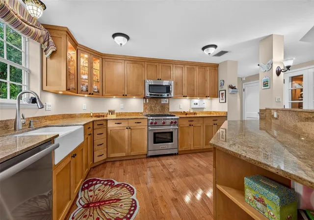 Photo 3 of Single family home for sale at 322 Roebling Rd S, Belleair, FL 33756 | MLS# TB8517701 | Listing updated on 2026-07-09