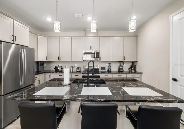 Photo 3 of Single family home for sale at 1060 River Otter Way, Deland, FL 32720 | MLS# O6415585 | Listing updated on 2026-08-08