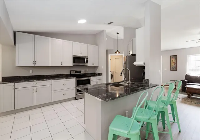 Photo 2 of Single family home for sale at 5 Bird Of Paradise Pl, Palm Coast, FL 32137 | MLS# V4949577 | Listing updated on 2026-08-28