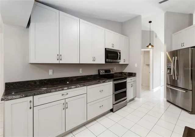 Photo 4 of Single family home for sale at 5 Bird Of Paradise Pl, Palm Coast, FL 32137 | MLS# V4949577 | Listing updated on 2026-08-28