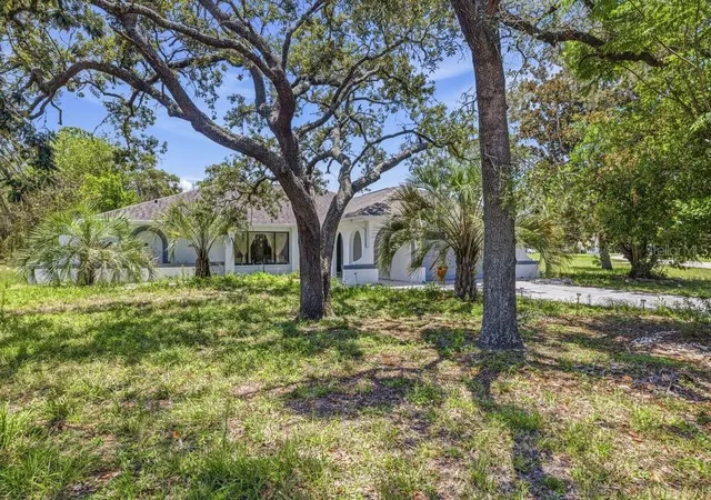 3rd image of 10186 Sleepy Willow Ct, Spring Hill, FL 34608 | MLS# TB8517714
