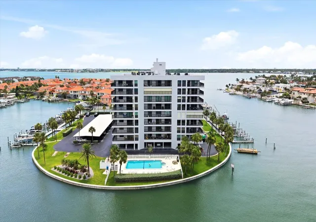 Homes for sale in Clearwater, FL | 1651 Sand Key Estates Ct #31, Clearwater, FL 33767 | MLS# TB8517717