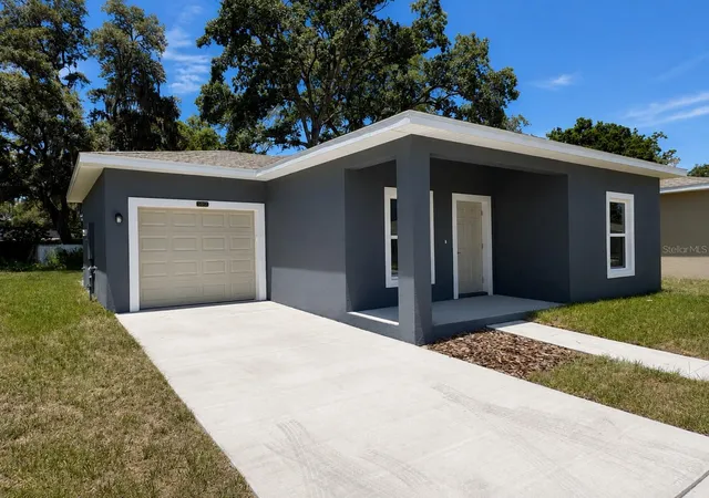 Photo 2 of Single family home for sale at 5012 Finders Ct, Tampa, FL 33617 | MLS# TB8517723 | Listing updated on 2026-07-29