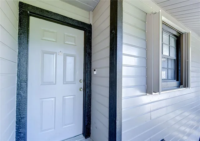 Photo 1 of Condo for sale at 4008 Ashford Green Pl #F204, Tampa, FL 33613 | MLS# TB8517727 | Listing updated on 2026-09-07