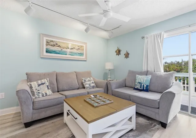 3rd image of 207 71St St #E, Holmes Beach, FL 34217 | MLS# A4696637