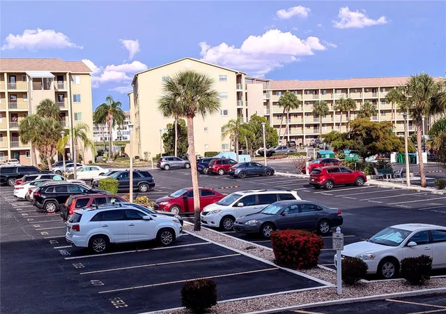 2nd image of 3564 Lake Bayshore Dr #K-203, Bradenton, FL 34205 | MLS# A4696639