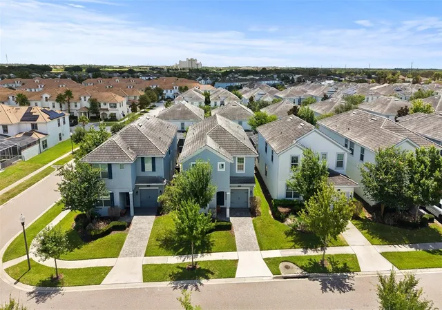 Photo 3 of Single family home for sale at 1565 Flange Dr, Davenport, FL 33896 | MLS# O6415613 | Listing updated on 2026-08-26