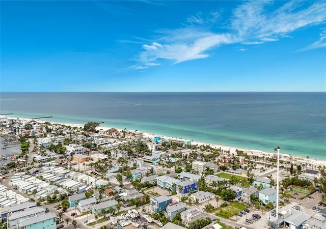 2nd image of 205 Highland Ave, BRADENTON BEACH, FL 34217
