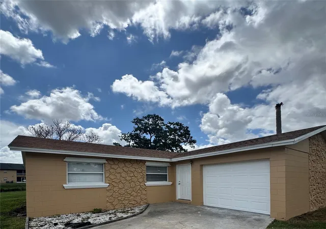 Photo 2 of Single family home for sale at 5693 Tulip Ave, Orlando, FL 32839 | MLS# O6415622 | Listing updated on 2026-08-26