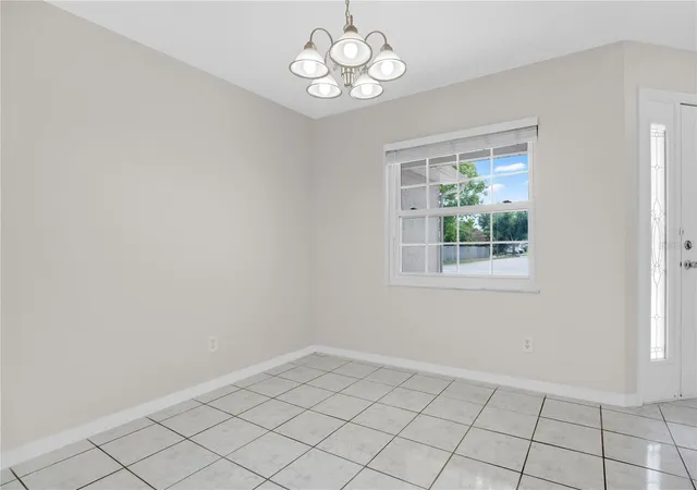 Photo 4 of Single family home for sale at 427 Elkwood Ln, Orlando, FL 32825 | MLS# O6415633 | Listing updated on 2026-08-11