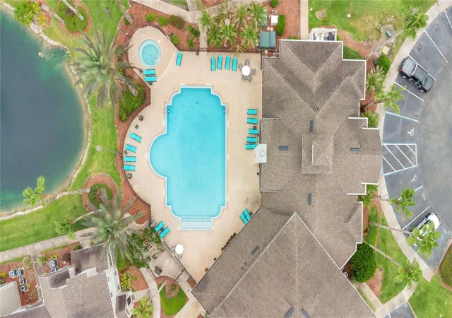 2nd image of 8925 Lee Vis Blvd, Orlando, FL 32829