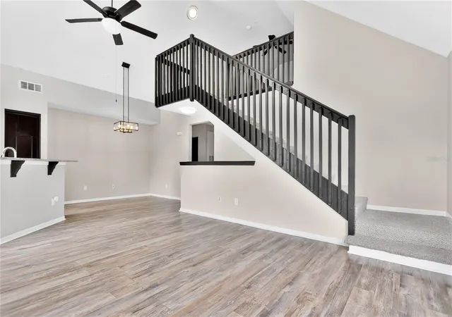 3rd image of 8925 Lee Vis Blvd, Orlando, FL 32829