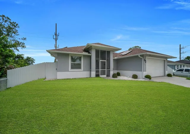 4th image of 60 Floyd Ave S, Lehigh Acres, FL 33976 | MLS# A4696647