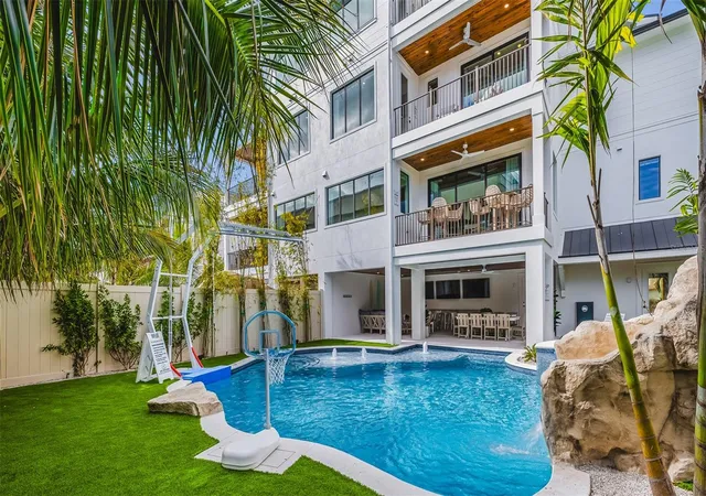 Listing Photo 2 - Condo for sale in building located at 1142 Windsong Ln, SARASOTA, FL 34242 - Unit #A