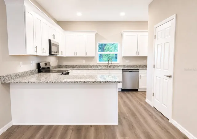 Photo 3 of Single family home for sale at 5028 Finders Ct, Tampa, FL 33617 | MLS# TB8517800 | Listing updated on 2026-10-16
