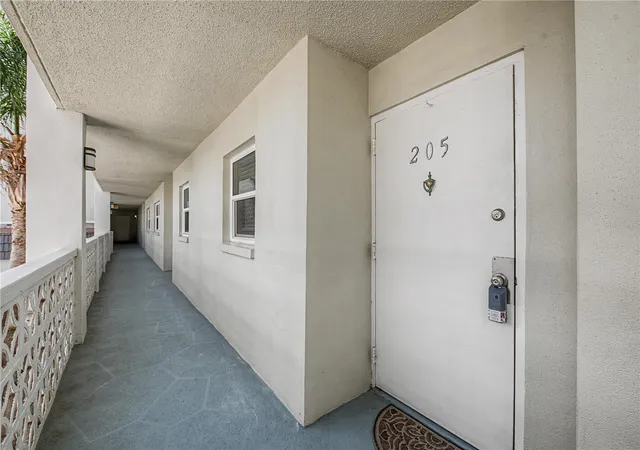 2nd image of 9 Forbes Pl #205, Dunedin, FL 34698 | MLS# TB8517809