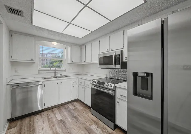 5th image of 9 Forbes Pl #205, Dunedin, FL 34698 | MLS# TB8517809