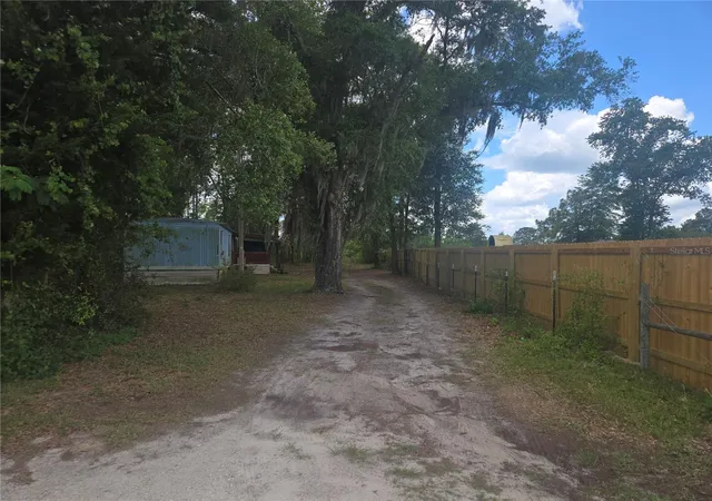 Homes for sale in Bronson, FL | 6090 Ne 87 Ter, Bronson, FL 32621 | MLS# OM726377