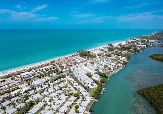 2nd image of 2225 N Bch Rd, ENGLEWOOD, FL 34223