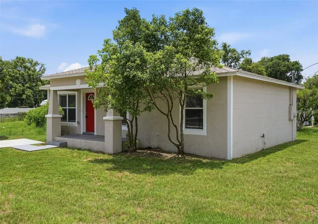Photo 3 of Single family home for sale at 5331 5th Street, Zephyrhills, FL 33542 | MLS# O6415693 | Listing updated on 2026-09-01