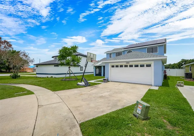 Photo 3 of Single family home for sale at 12908 Detroit Woods Ct, Orlando, FL 32824 | MLS# O6415694 | Listing updated on 2026-08-14