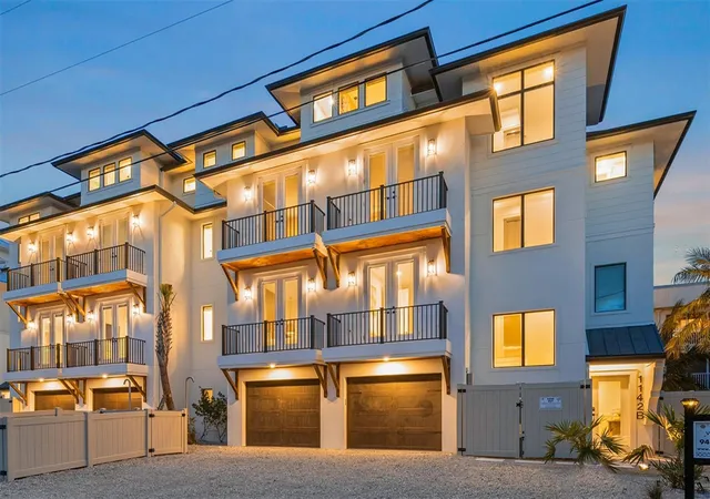 Photo 1 of Condo for sale at 1142 Windsong Ln #B, Sarasota, FL 34242 | MLS# A4696657 | Listing updated on 2026-08-04