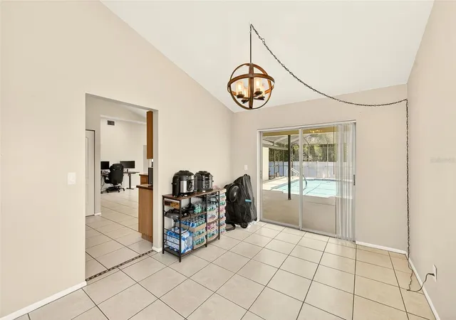 5th image of 1400 Club Dr, Tarpon Springs, FL 34689 | MLS# TB8517835