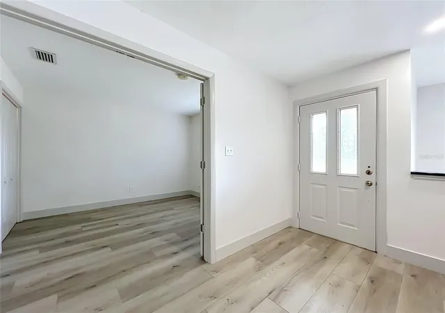 Photo 4 of Single family home for sale at 644 Viscaya Ave, Orlando, FL 32839 | MLS# P4939011 | Listing updated on 2026-09-07